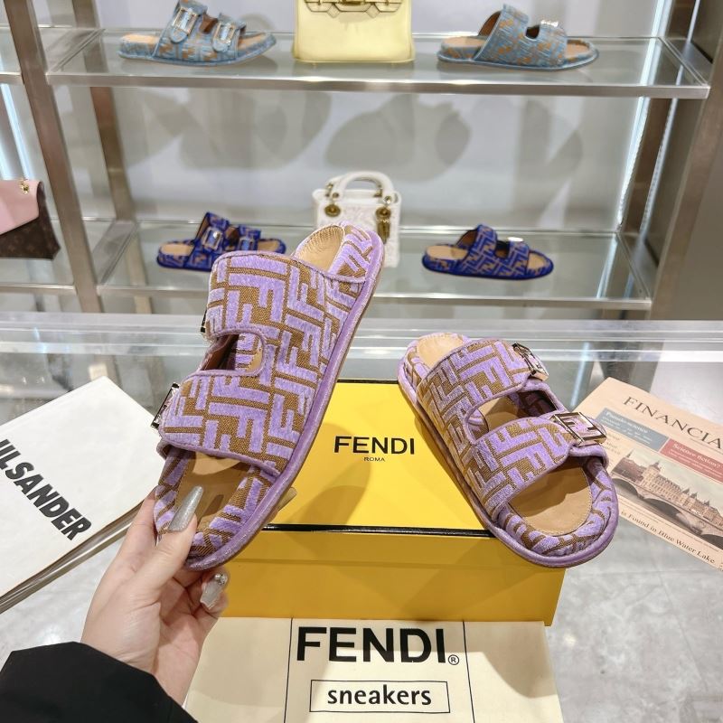F**di slippers
